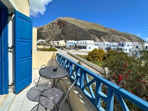 Terrace/patio - Irigeneia Hotel (Santorini)