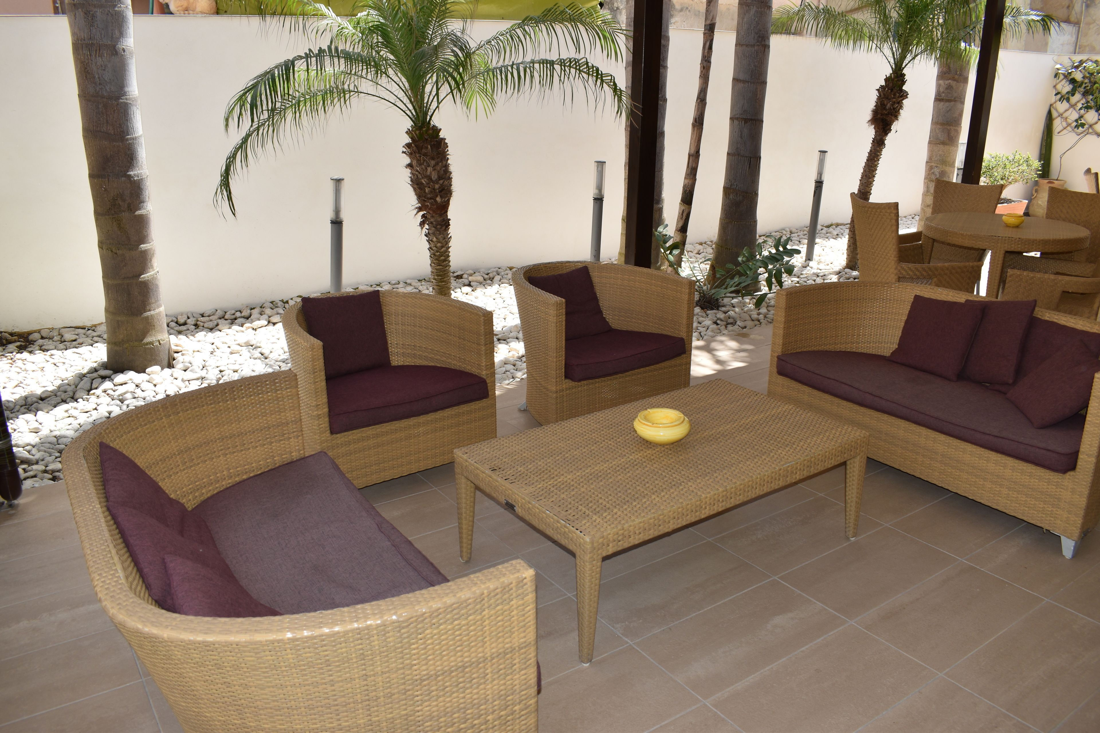 daily buffet breakfast for a fee