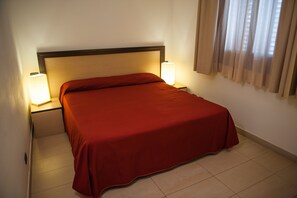Basic Double or Twin Room, Accessible | Frette Italian sheets, pillowtop beds, minibar, in-room safe - Il Portico (Favignana)
