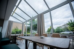 Daily buffet breakfast (EUR 13.80 per person)