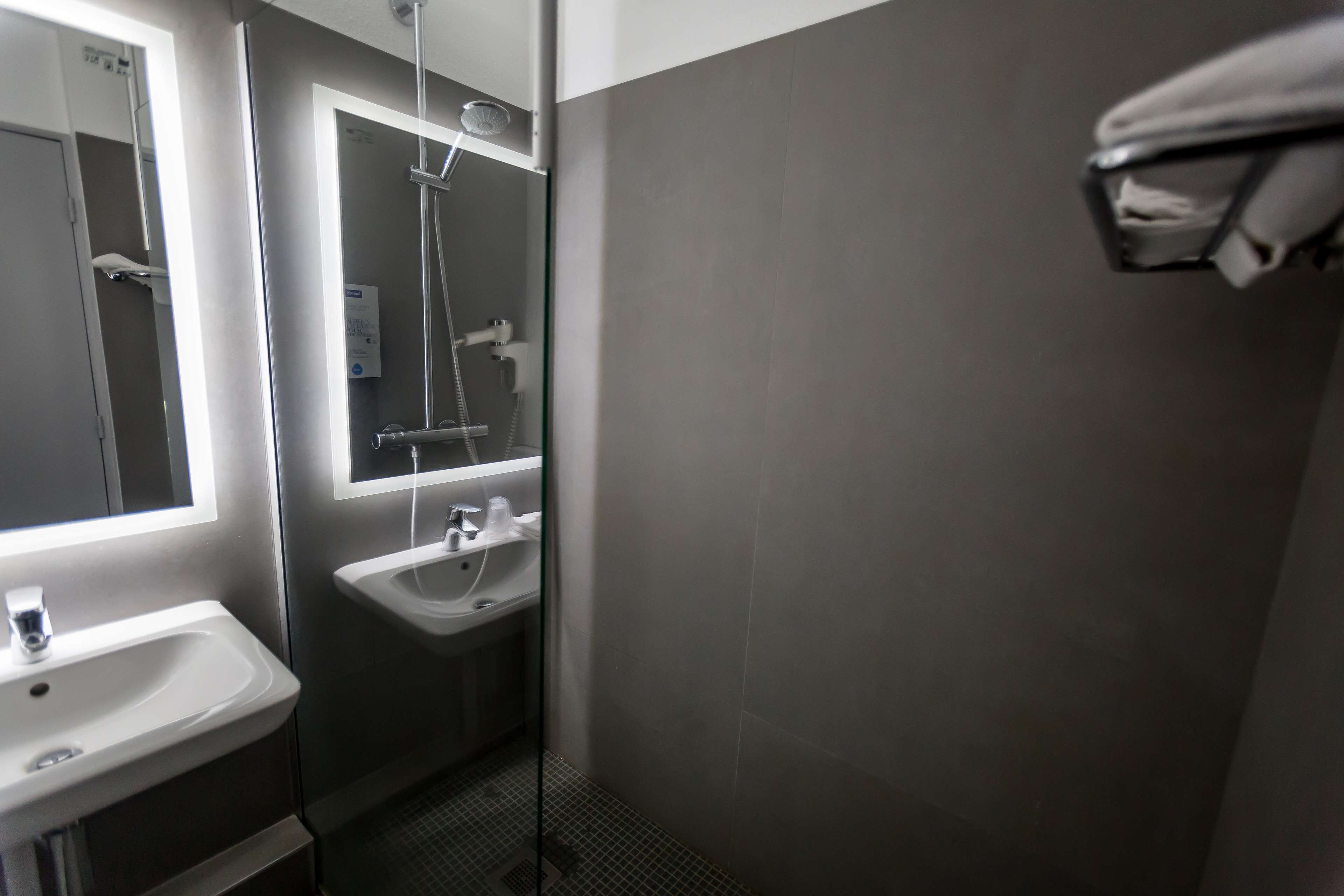 Foto - Kyriad Clermont-Ferrand-Sud - La Pardieu