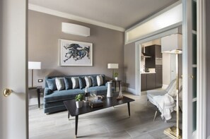 Prestige Suite | Living area
