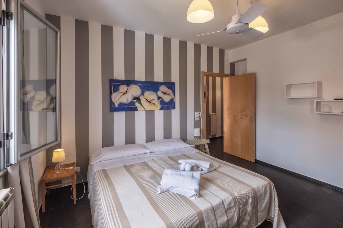 Comfort Quadruple Room, 1 Bedroom | Egyptian cotton sheets, down comforters, iron/ironing board, free WiFi