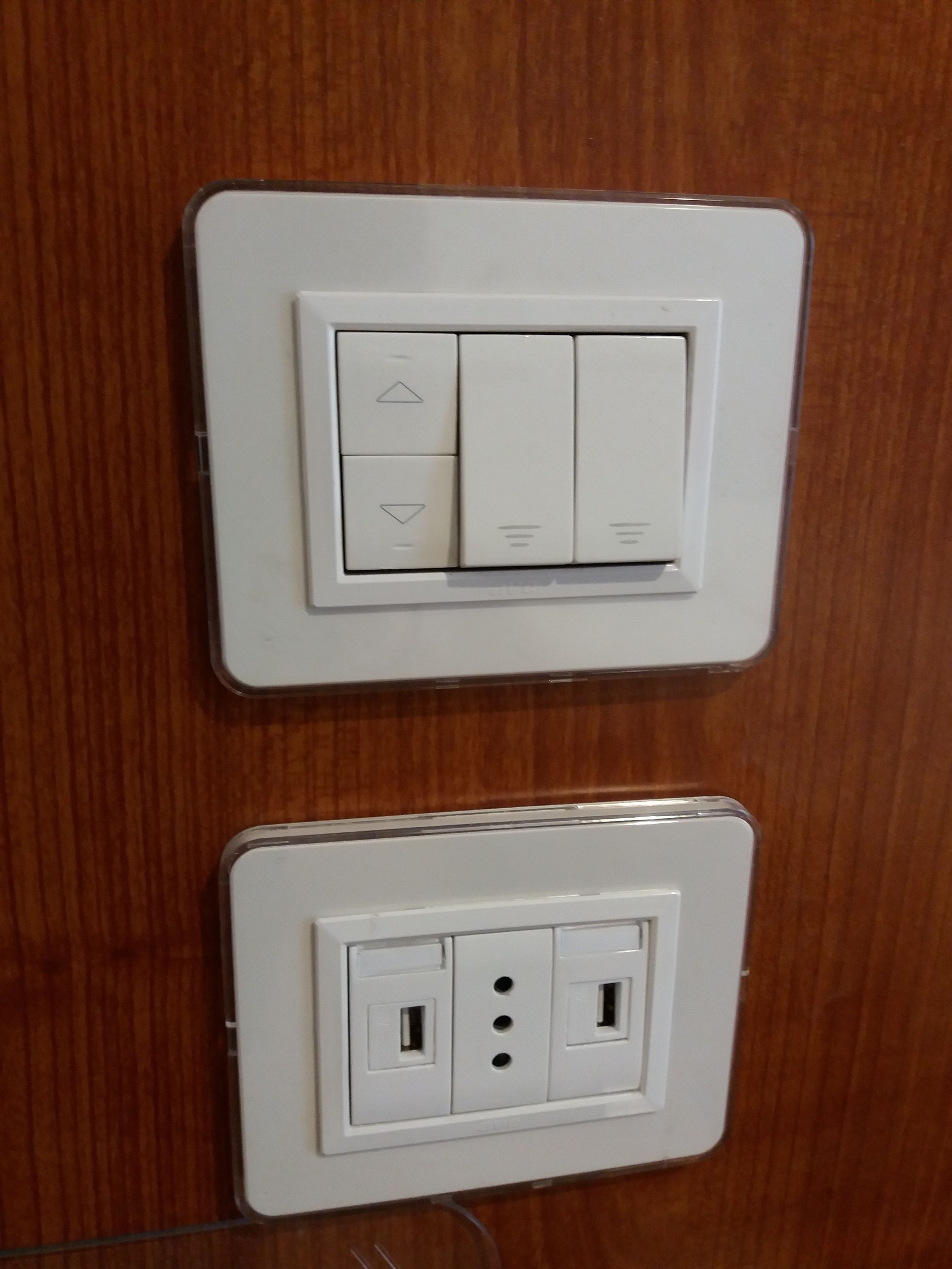 twin room | room amenity