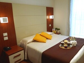 Minibar, in-room safe, desk, soundproofing - Hotel Mezzaluna (Treviso)