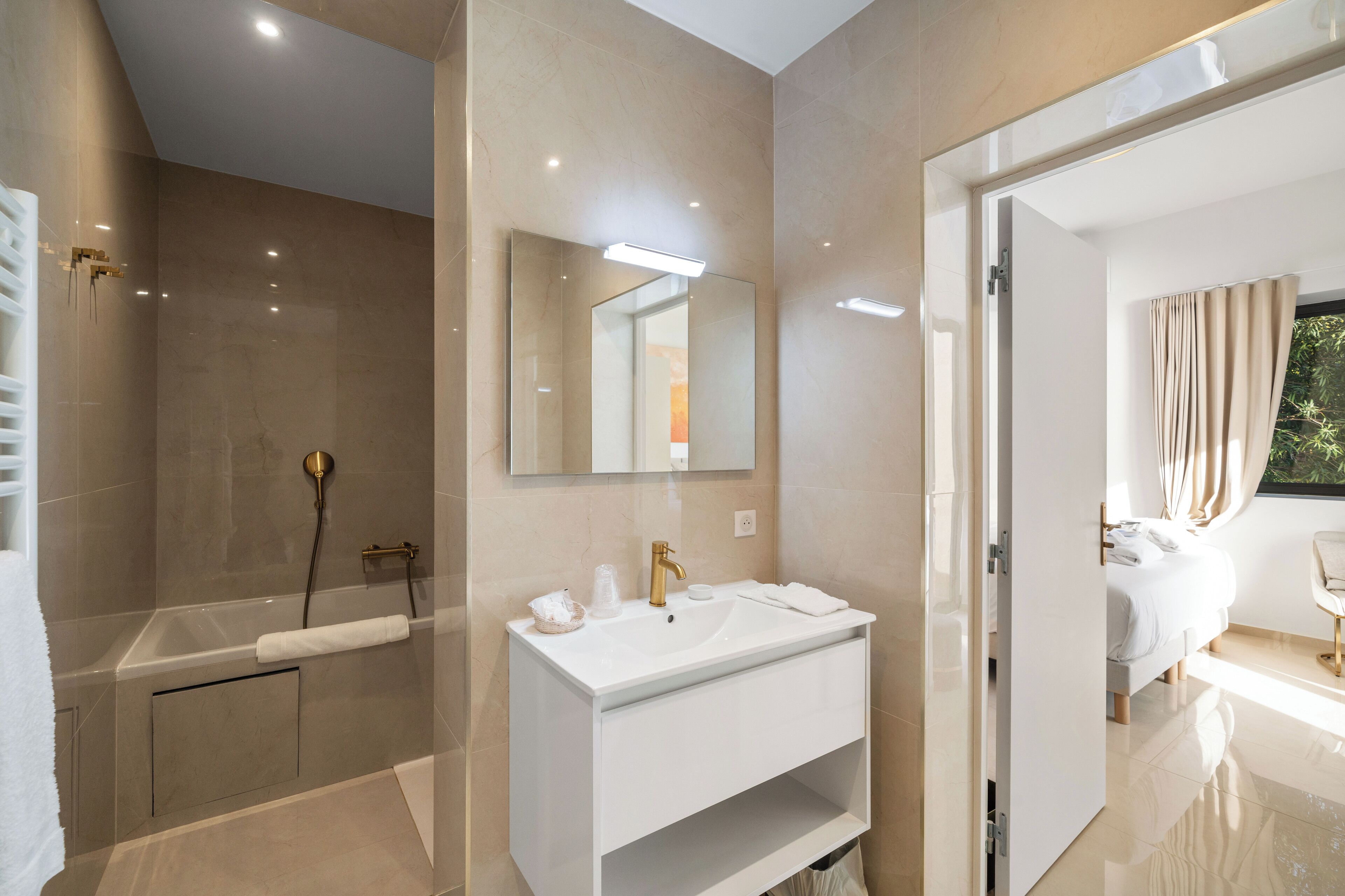 Foto - Hôtel Le Roquebrune