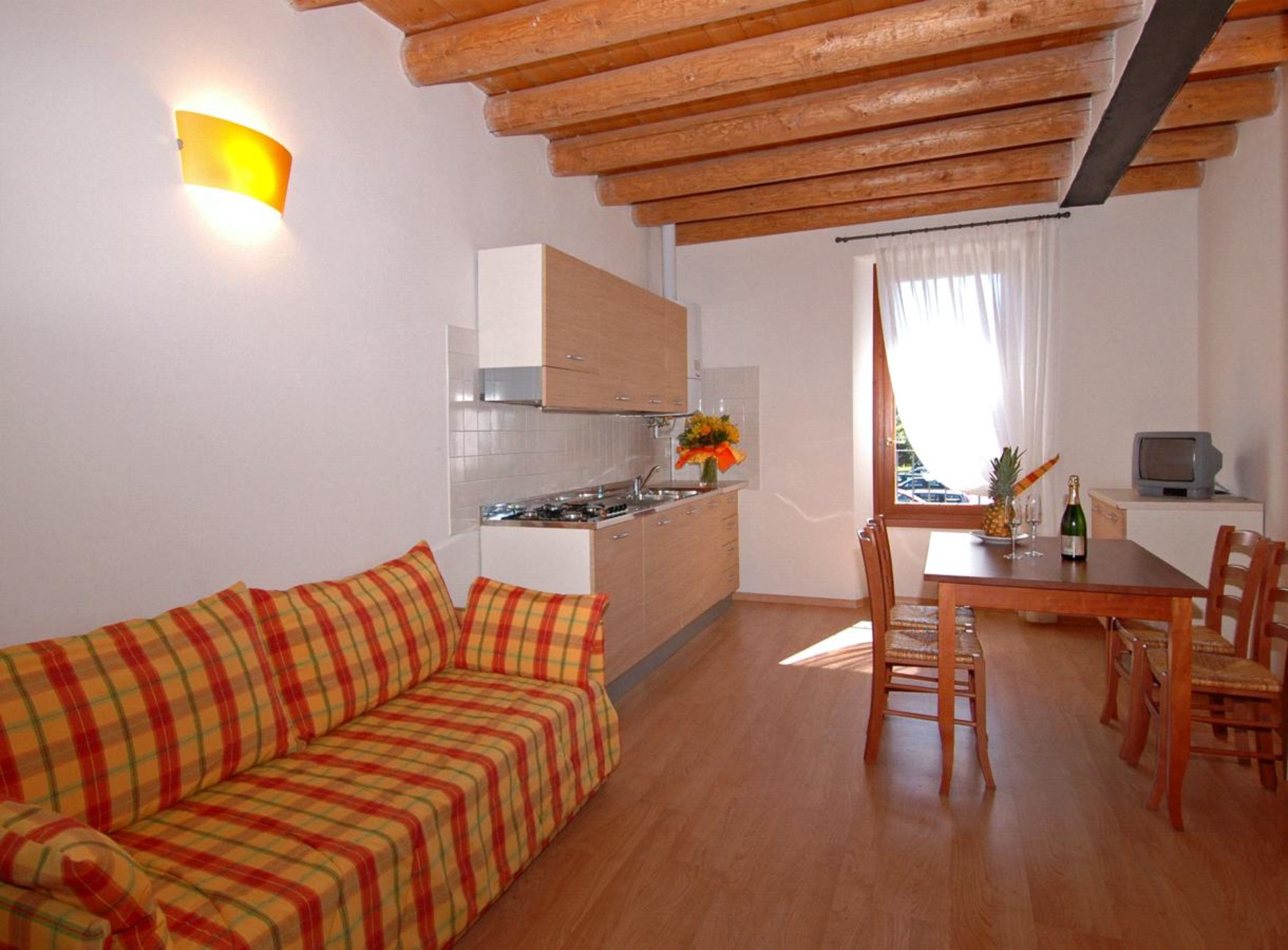 standard apartment | minibar, in-room safe, desk, blackout curtains