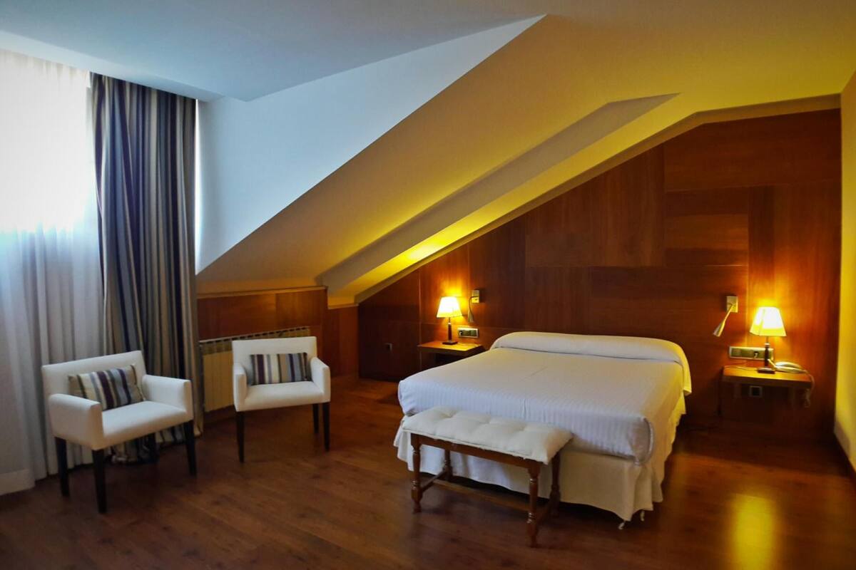 minibar, in-room safe, desk, iron/ironing board