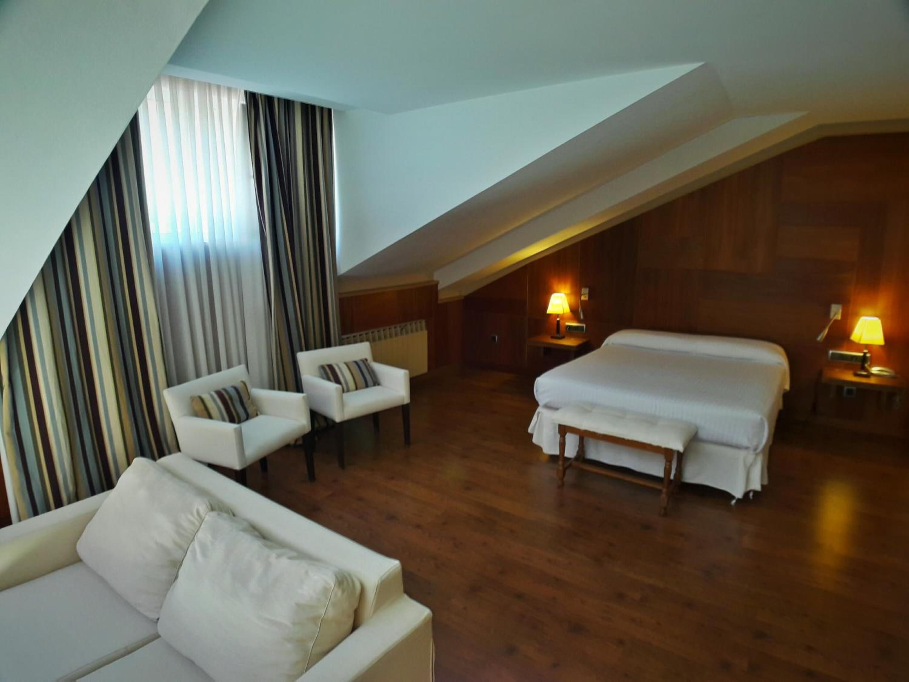 minibar, in-room safe, desk, iron/ironing board