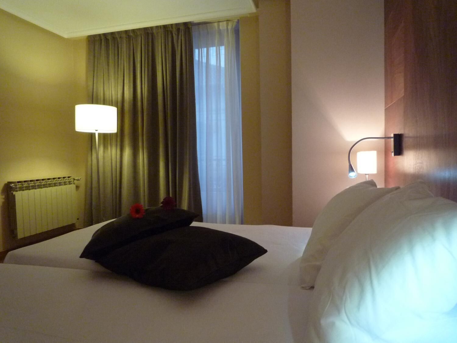 minibar, in-room safe, desk, iron/ironing board