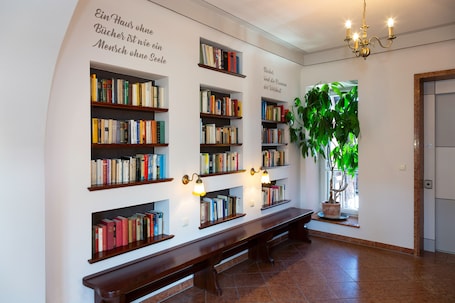 Biblioteca. Hotel Hirsch