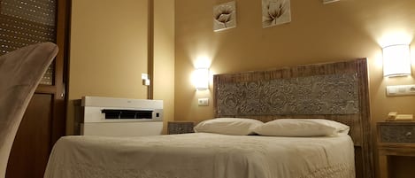 Standard Double or Twin Room | In-room safe, desk, free WiFi, bed sheets