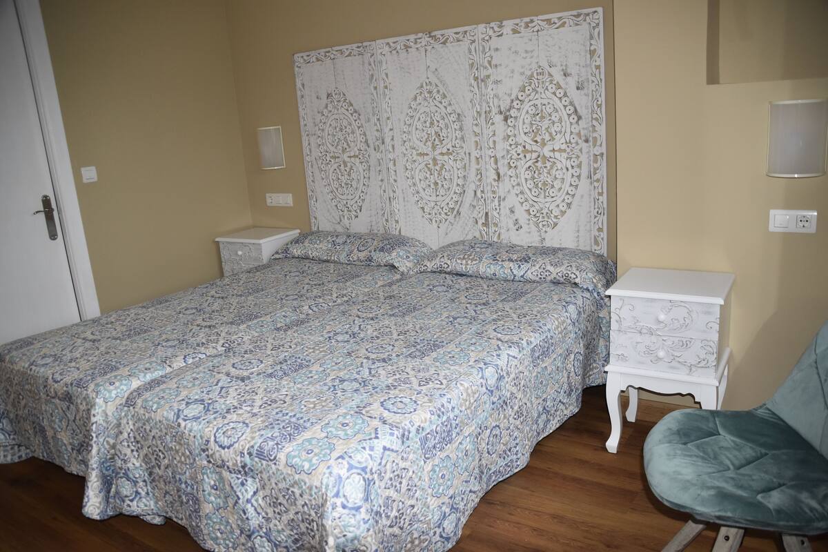 In-room safe, desk, WiFi (free), bed sheets