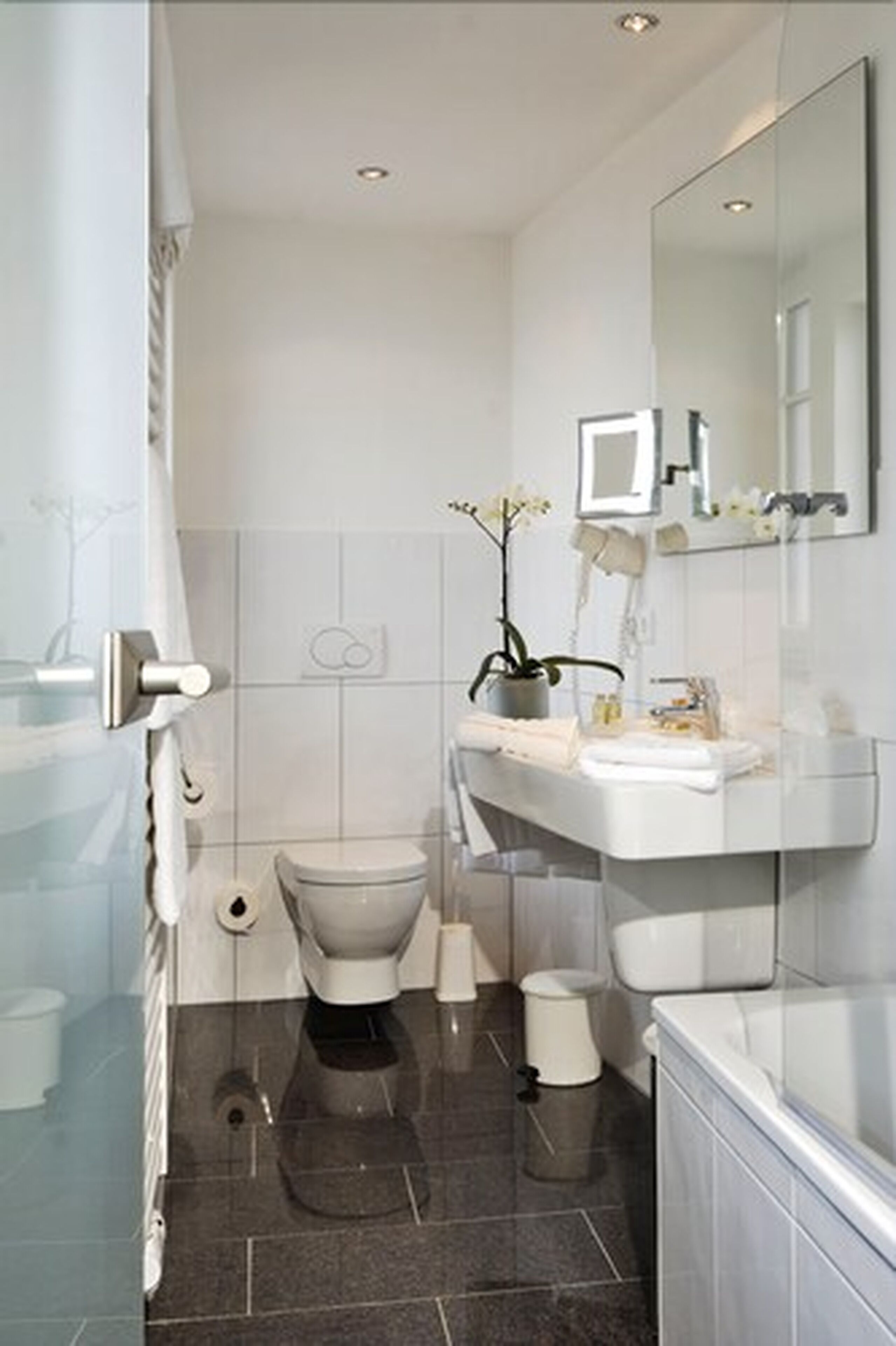 family room | bathroom | shower, free toiletries, hair dryer, towels