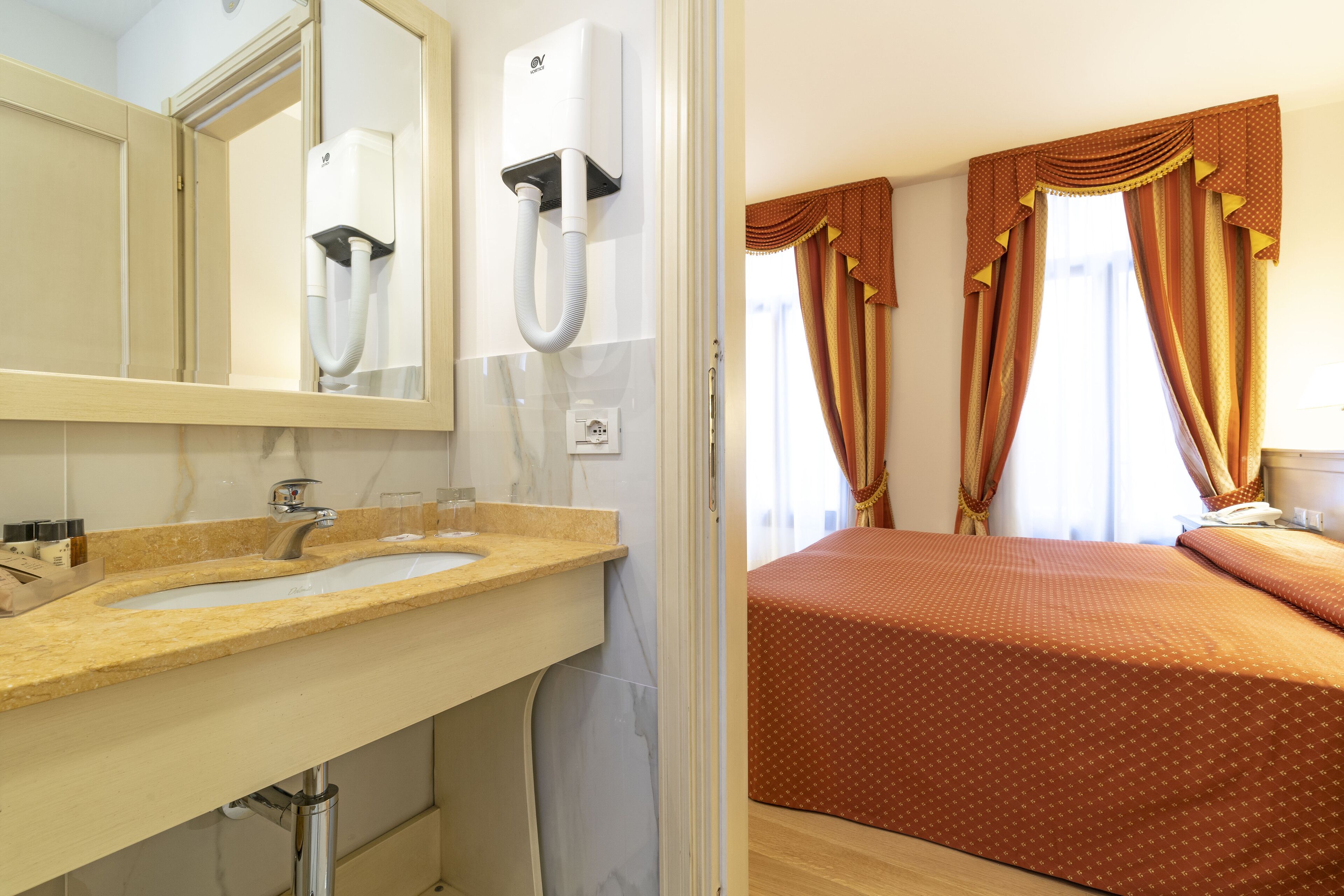 classic double or twin room | bathroom | shower, free toiletries, hair dryer, bathrobes