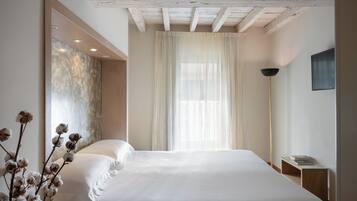 Deluxe Studio, City View