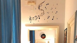Interior - Terra Mia (Naples)