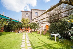 Front of property - Villa De Angelis (Sorrento)