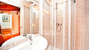 Classic-Doppelzimmer | Badezimmer