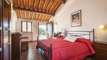 Premium bedding, minibar, iron/ironing board, free cots/infant beds