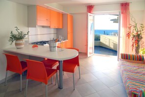 Apartamento para 4 personas | Servicio de comidas en la habitación