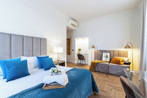 Minibar, safe på rommet, lydisolert og wi-fi (inkludert)