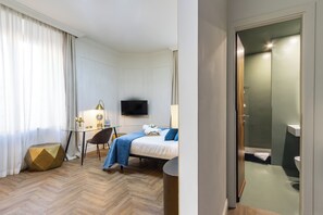 Shower, hair dryer, towels - Hotel Catone (Rome)