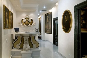 Interior entrance - Arcom Palace (Pomezia)