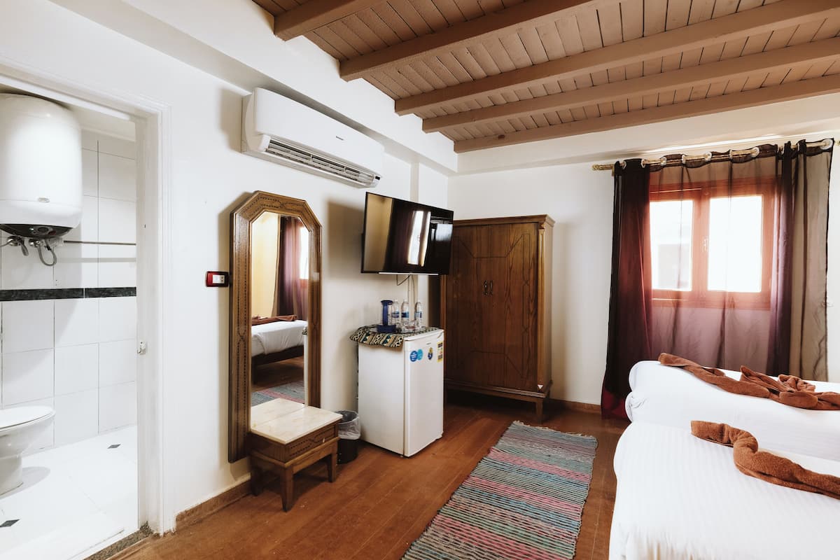 family quadruple room | 1 bedroom, egyptian cotton sheets, hypo-allergenic bedding, minibar