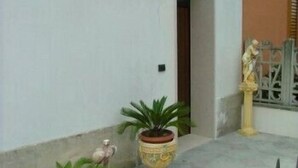 Property entrance - Ore Liete Bed & Breakfast (Martano)