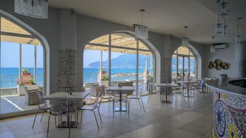 3 Restaurants; Frühstück, Mittagessen und Abendessen werden serviert