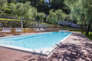 Outdoor pool - Monte Tondo (Soave)