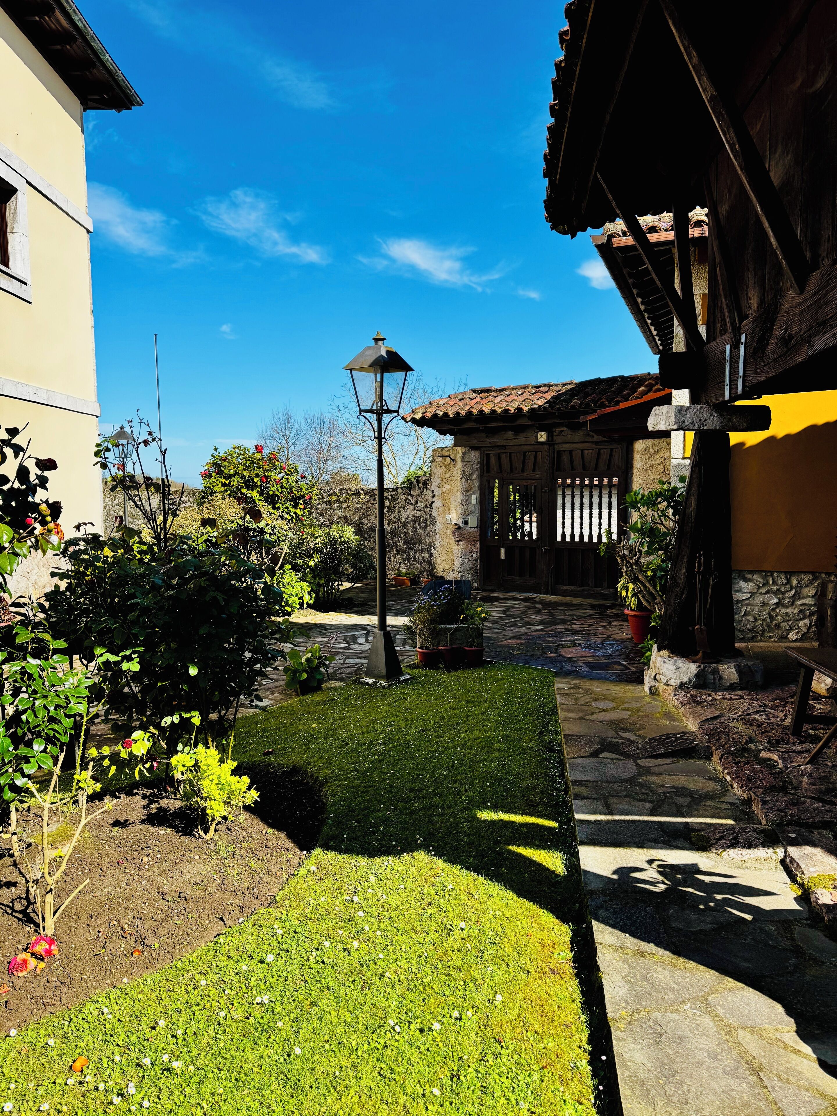 Entrada al alojamiento