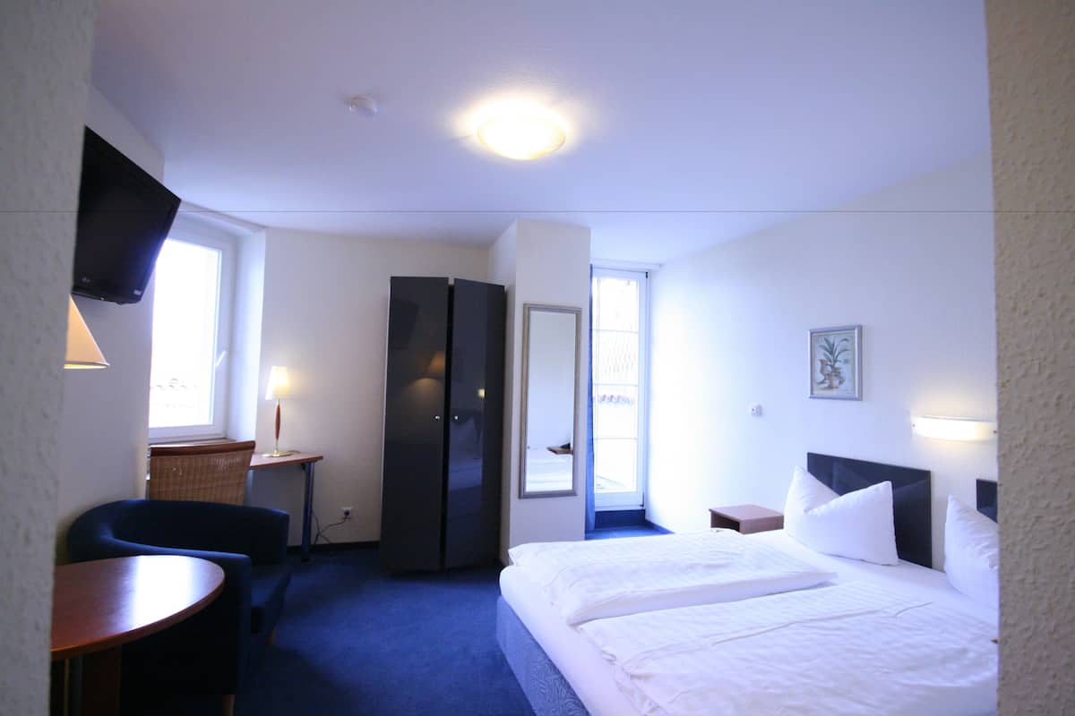Quarto casal | Frigobar, cofres nos quartos, escrivaninha, quartos à prova de som