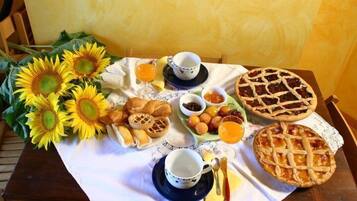 Petit déjeuner compris