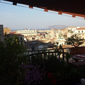 Balcony - Sky Sleeping (Palermo)