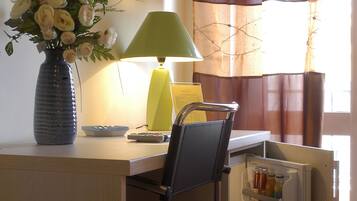 Kamar Single | Lemari es mini