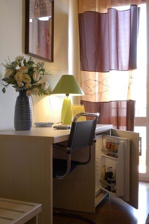 Single Room | Mini-refrigerator - Sky Sleeping (Palermo)