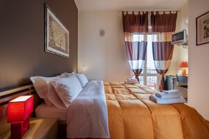 Double or Twin Room | 1 bedroom, minibar, desk, soundproofing