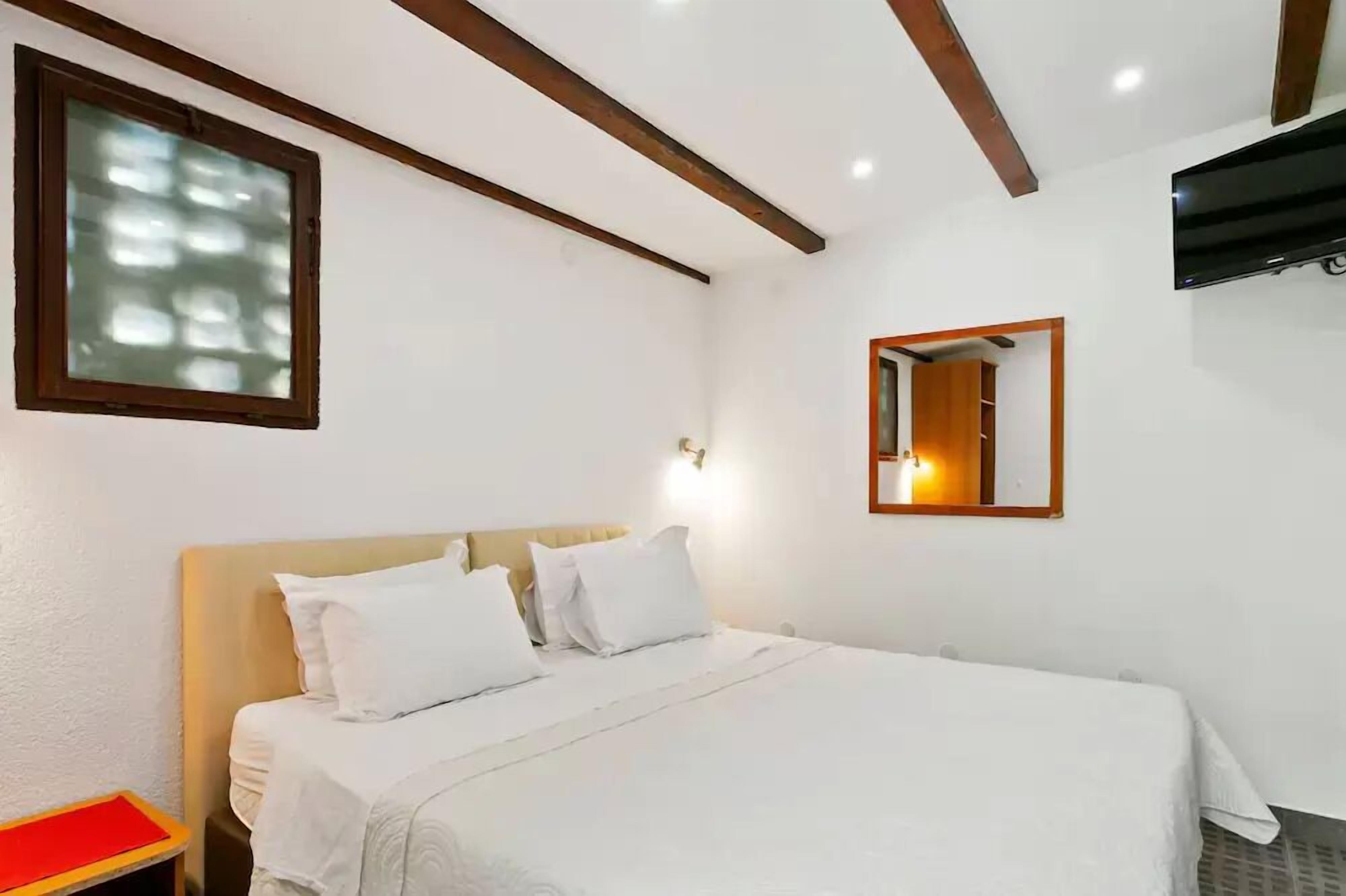 cottage, 1 bedroom (for 4 people) | desk, iron/ironing board, free wifi