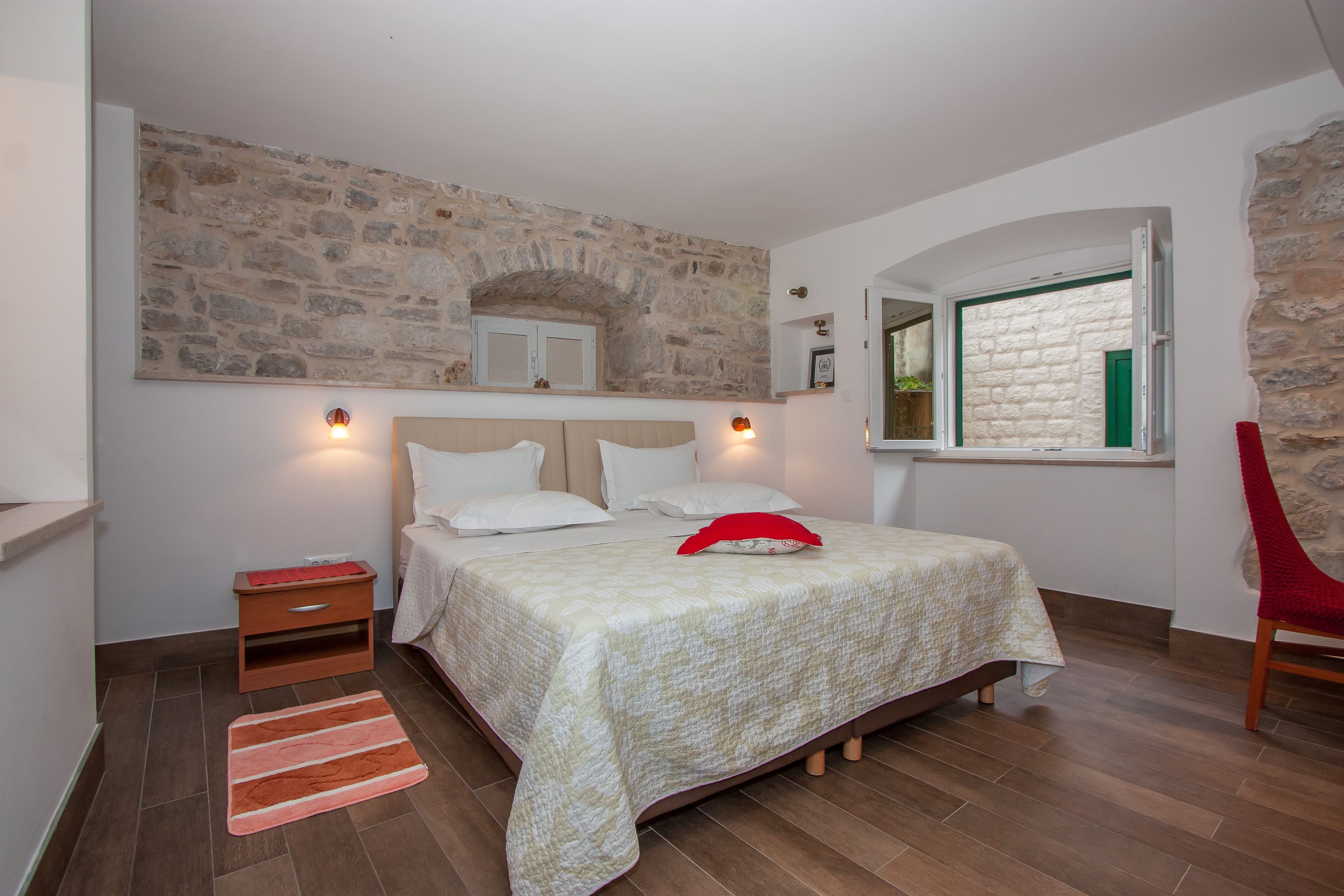 apartment, garden view | desk, iron/ironing board, free wifi