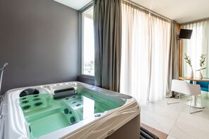 Premium Suite, Jetted Tub | Private spa tub