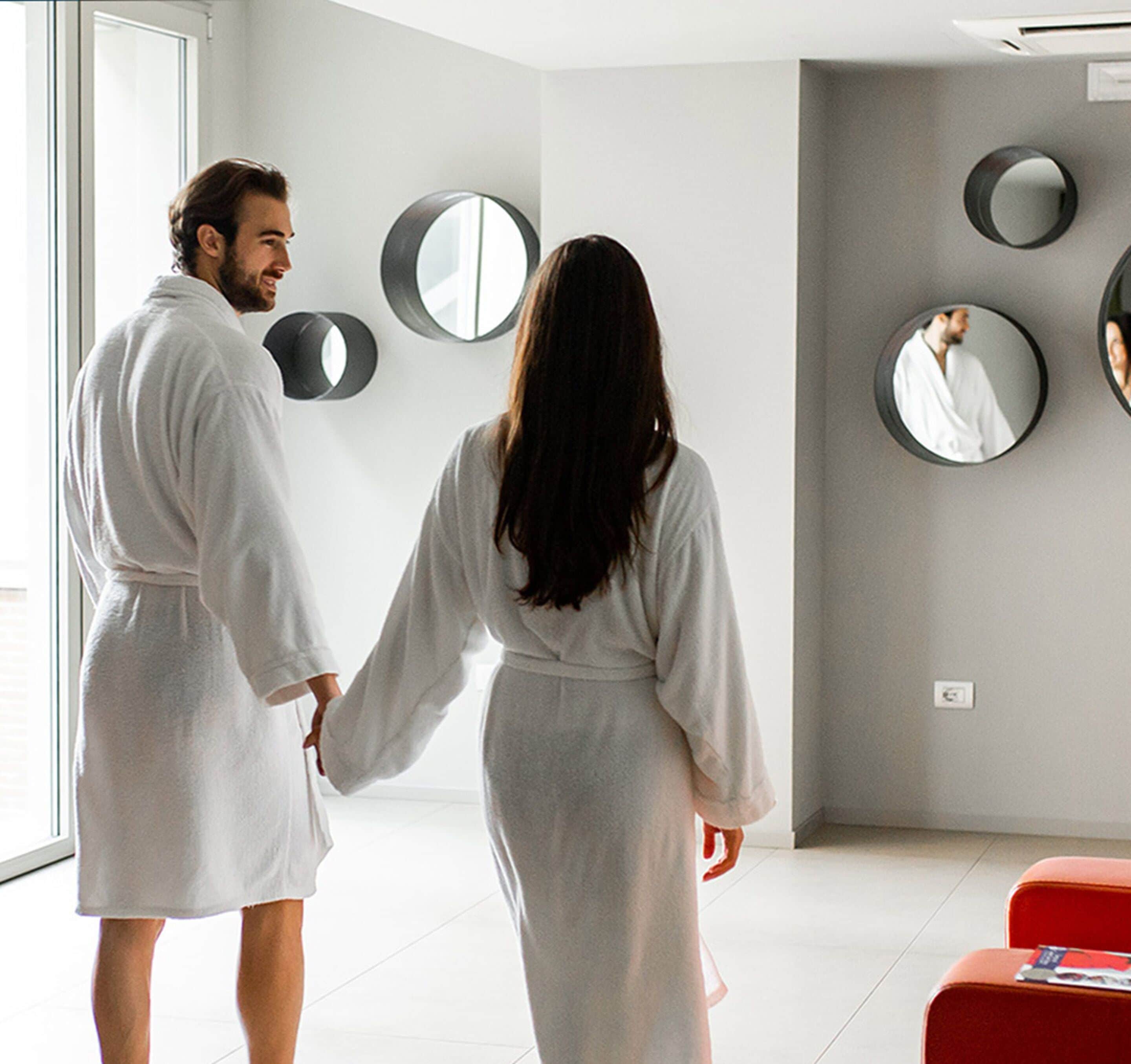 Phòng tắm hơi, bồn tắm thủy lực, phòng xông hơi 