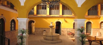 Hostal La Casona