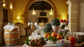 Termasuk sarapan bufet setiap hari