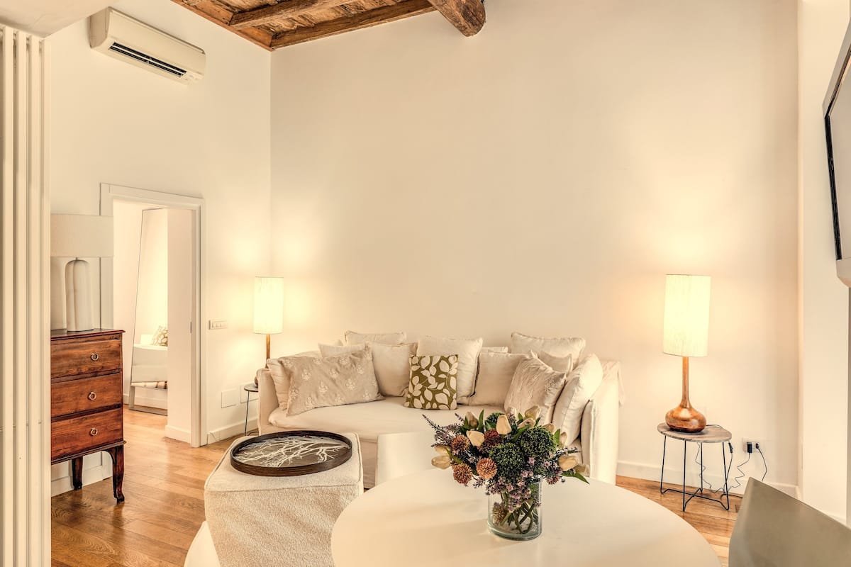 Deluxe Apartment, 2 Bedrooms, City View, Annex Building | 2 bedrooms, premium bedding, down comforters, in-room safe
