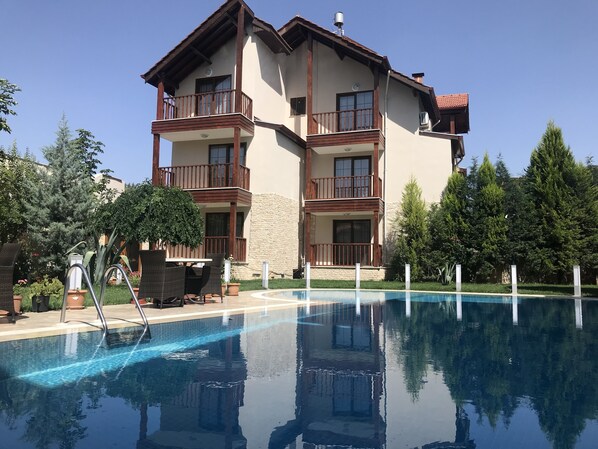 Outdoor pool, sun loungers - Venus Hotel (Denizli)
