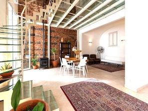 Luxury Suite, Hot Tub | Private kitchen