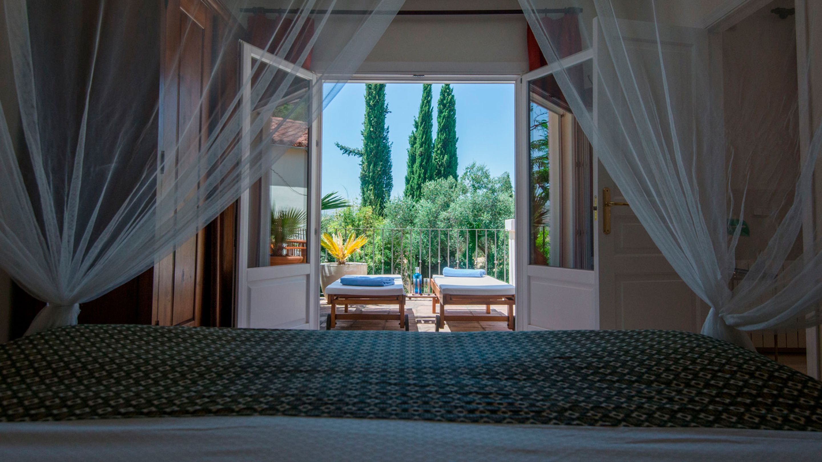 classic suite | 1 bedroom, soundproofing, iron/ironing board, free wifi