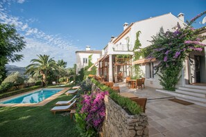 Front of property - Hotel La Fuente de la Higuera (Ronda)